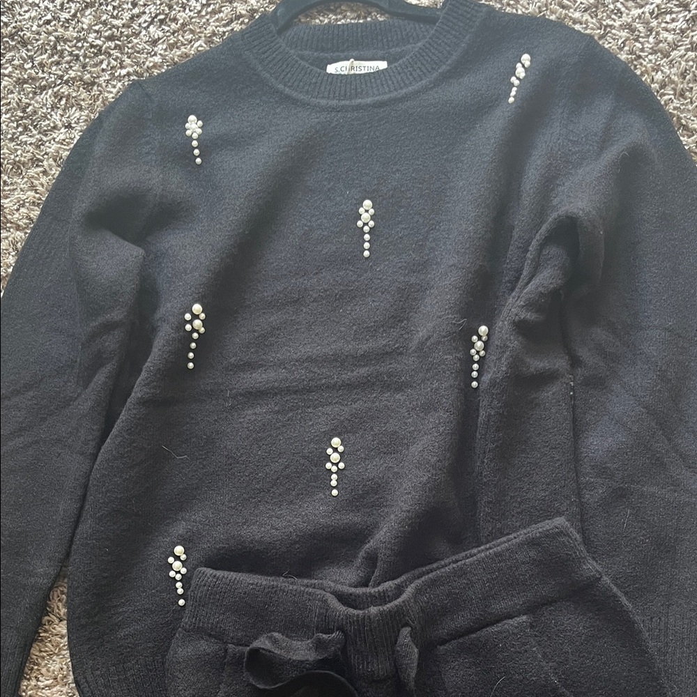 Black Sweater with Pearl Details and Pants Set